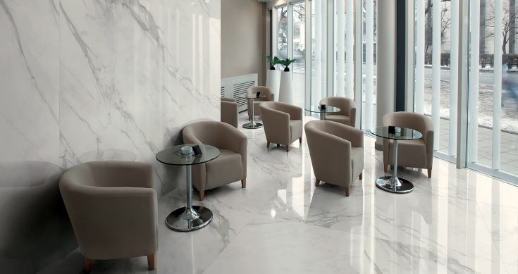 Colossal 63"x126"x0,24" calacatta semi-poli  55,25 pc/mcx
